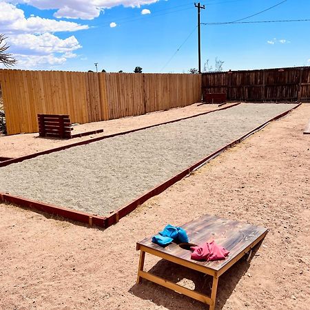 יוקה ואלי Private Jt Cabin - Ev L2 Station, Hammocks, Fire Pit, Bbq, Bocce Ball, Cornhole מראה חיצוני תמונה