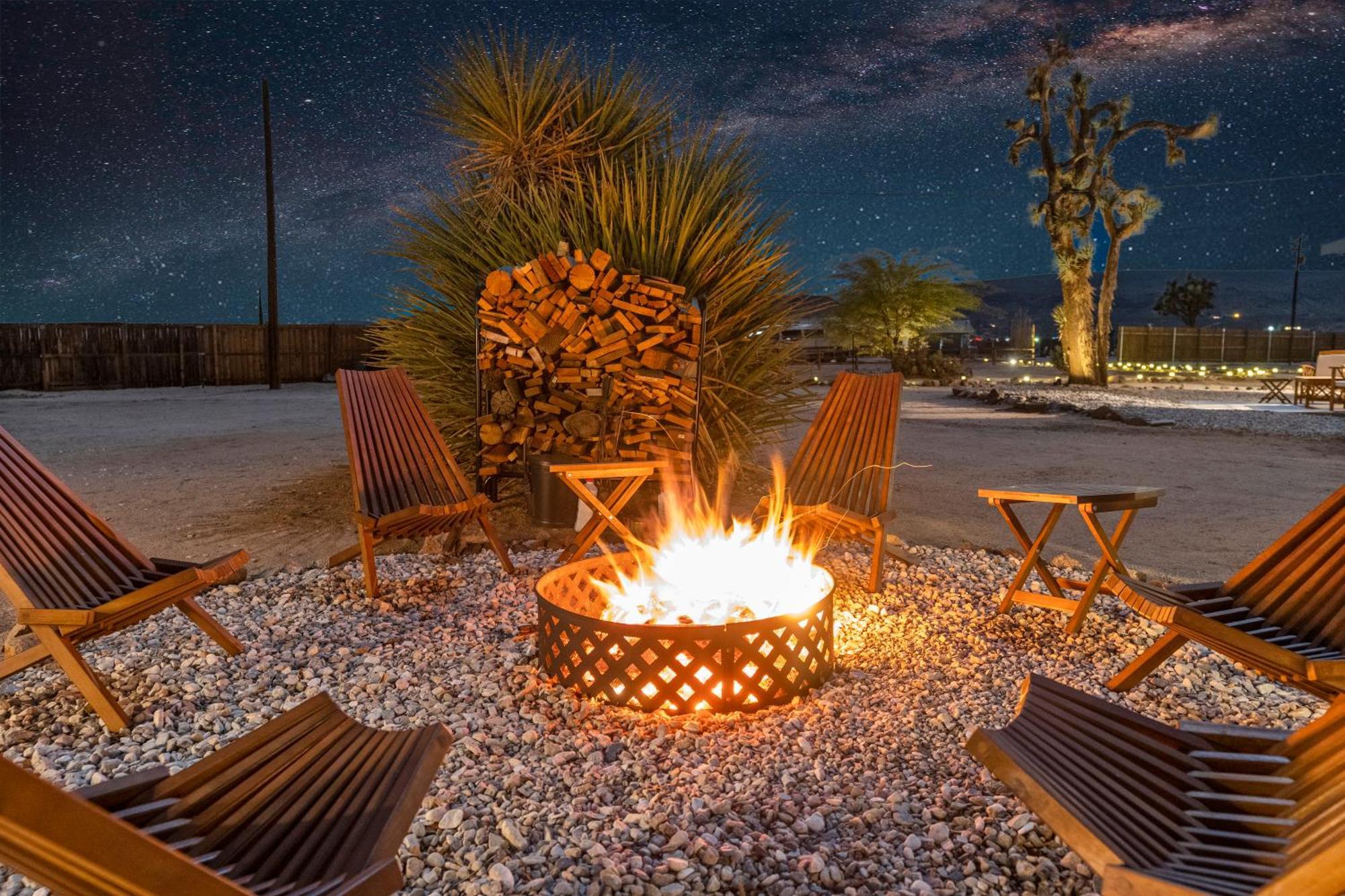 יוקה ואלי Private Jt Cabin - Ev L2 Station, Hammocks, Fire Pit, Bbq, Bocce Ball, Cornhole מראה חיצוני תמונה