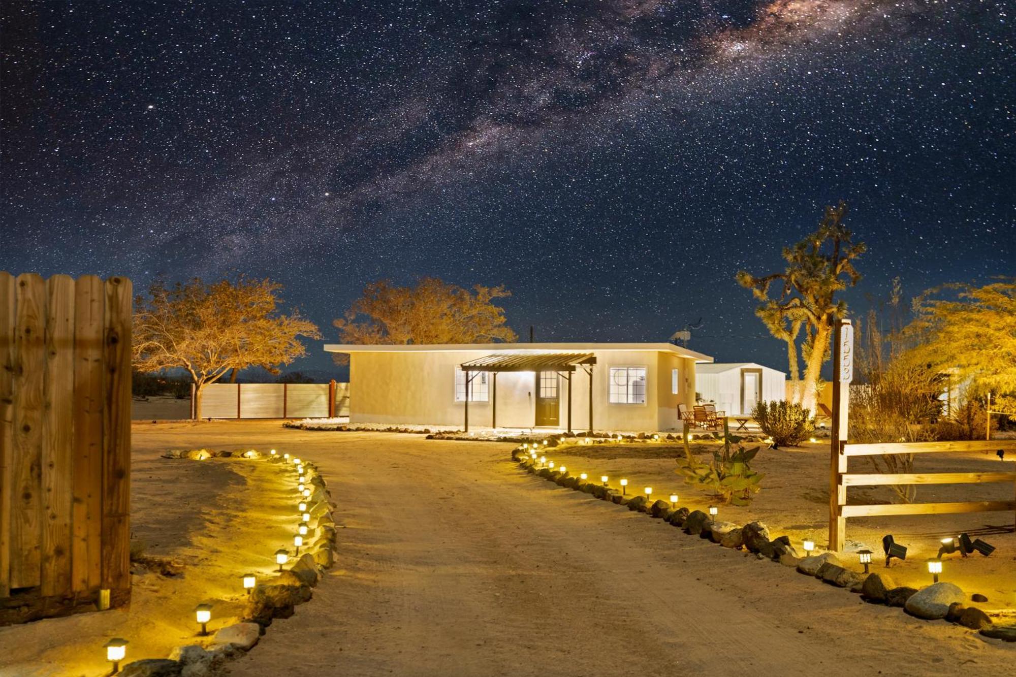 יוקה ואלי Private Jt Cabin - Ev L2 Station, Hammocks, Fire Pit, Bbq, Bocce Ball, Cornhole מראה חיצוני תמונה