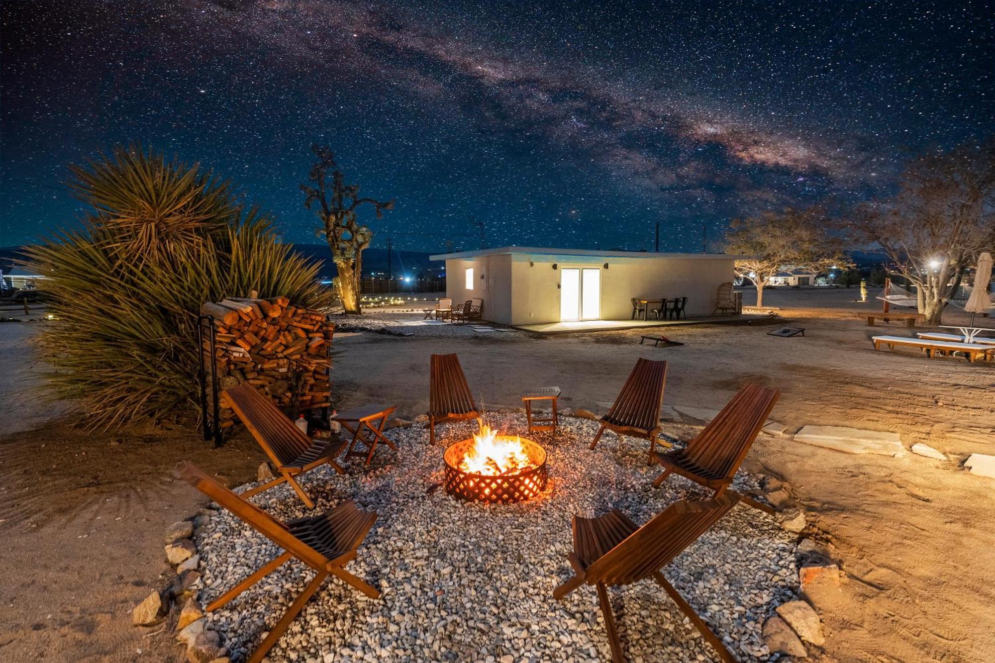 יוקה ואלי Private Jt Cabin - Ev L2 Station, Hammocks, Fire Pit, Bbq, Bocce Ball, Cornhole מראה חיצוני תמונה